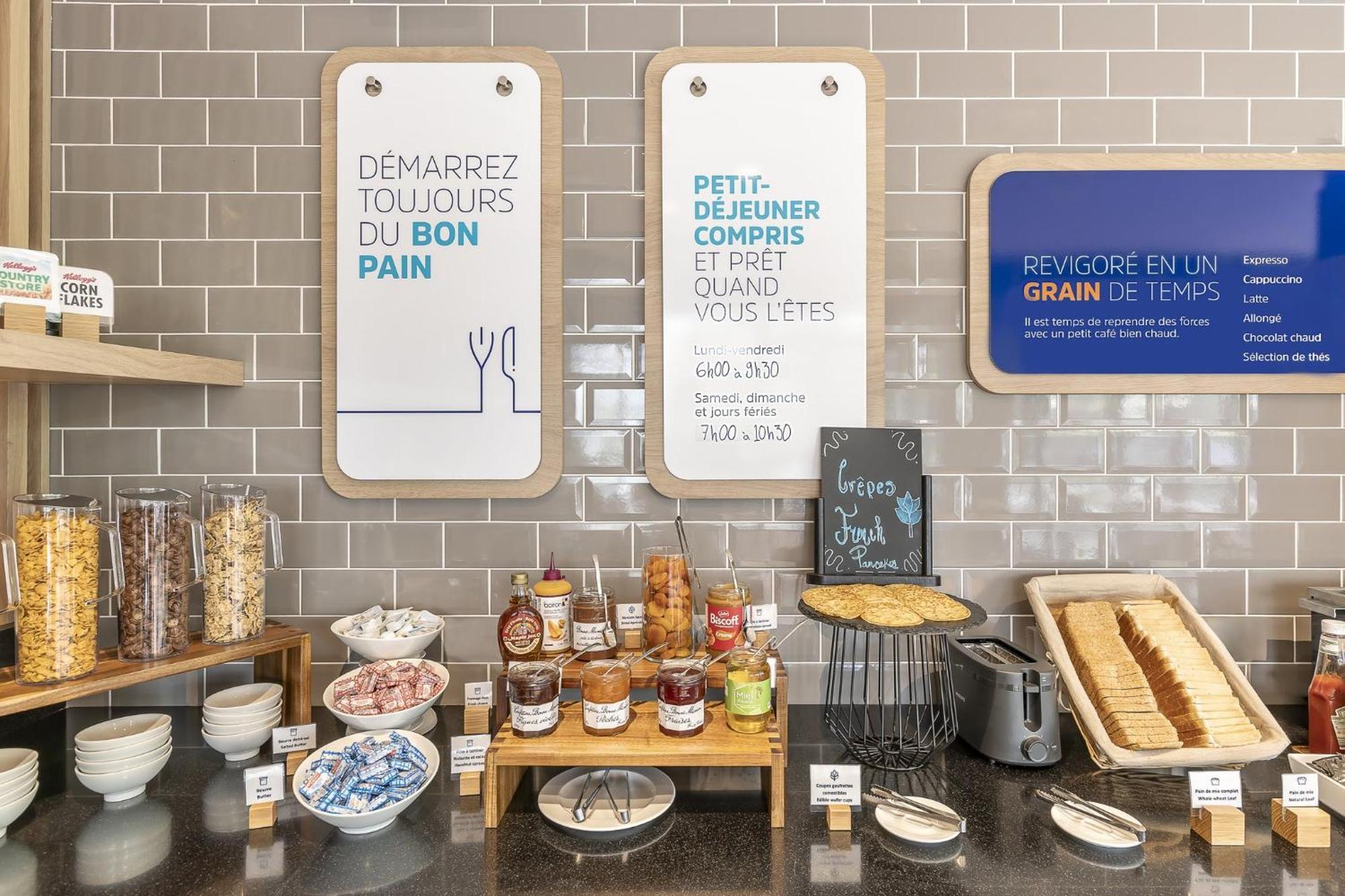 Holiday Inn Express Paris - Poissy By Ihg Εξωτερικό φωτογραφία